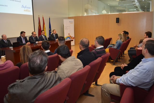 Profesores de la Politécnica de Cartagena forman a operadores de Sabic