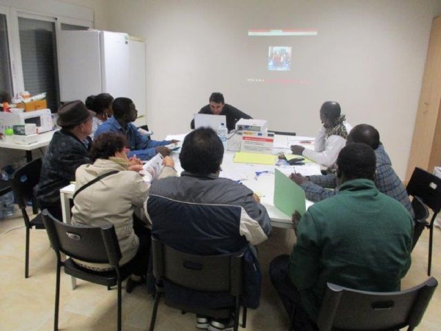 El colectivo inmigrante ultima los preparativos para su Día Internacional