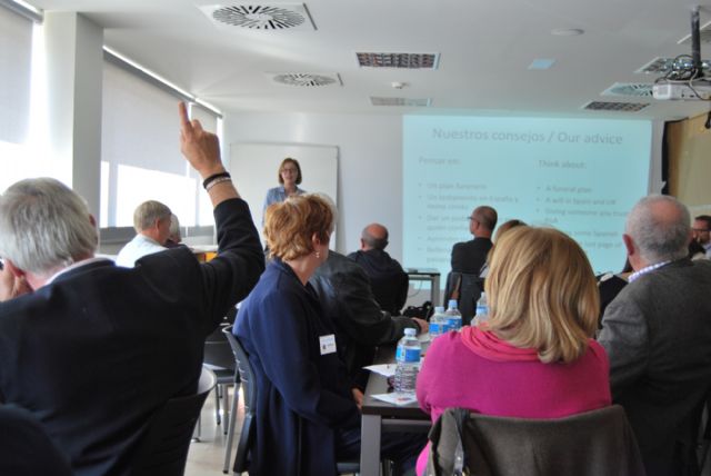 Cartagena apoya al colectivo inglés de la mano de Conexiones