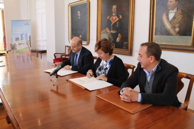 El Ayuntamiento adapta su parque móvil al uso de carburantes ecológicos alternativos