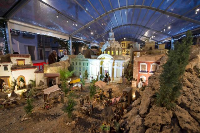 Villancicos y ambiente festivo esta tarde el arranque de la Navidad en Cartagena