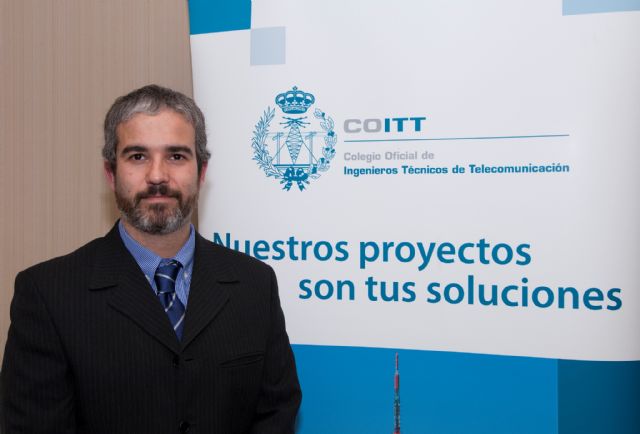 Premiado un ingeniero de la UPCT por su plataforma de registro inteligente de estudiantes mediante NFC
