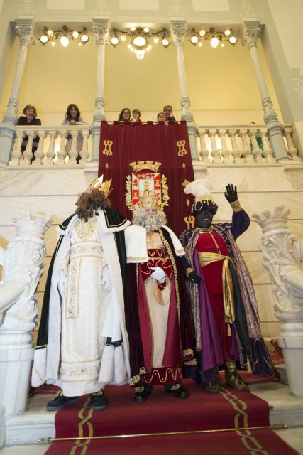 La Cabalgata arranca a las seis y media desde la Alameda de San Antón