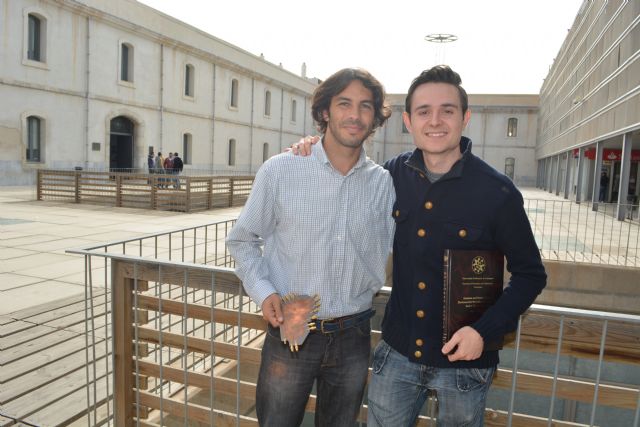 Una tesis de la Politécnica de Cartagena diseña antenas inteligentes que se reconfiguran electrónicamente