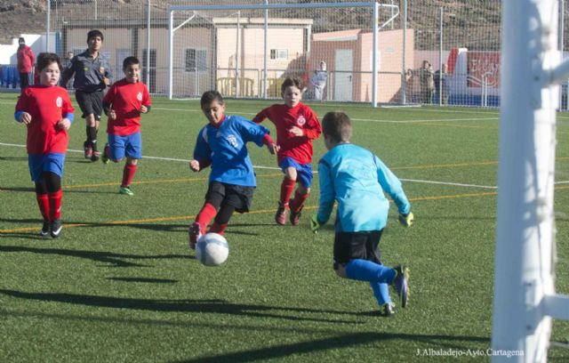 Empiezan a destacar los mejores equipos alevines de la Liga local de fútbol base