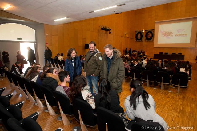 Javier Ruescas y Francesc Miralles, protagonistas del fenómeno juvenil Pulsaciones y finalistas del Premio Hache 2015