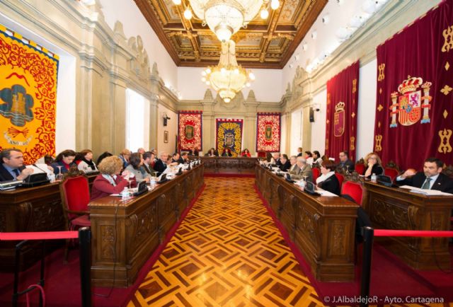 Rechazada una moción conjunta que pedía la celebración de un pleno en 72 horas para sustituir a la alcaldesa