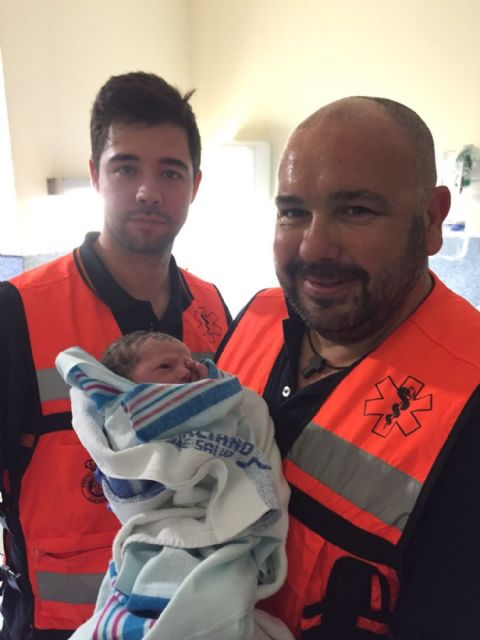 Protección Civil asiste a un parto en una vivienda de la calle del Carmen