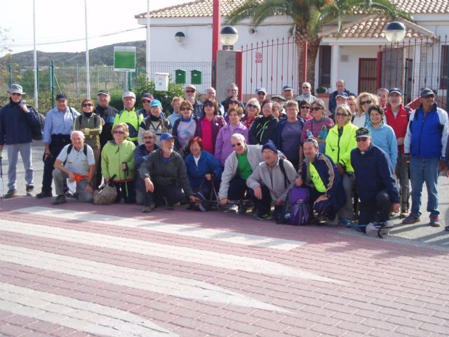 El programa de senderismo de mayores echó a andar con dos interesantes rutas