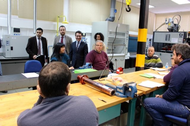 El Centro de Formación Ocupacional de Cartagena se convertirá en referencia nacional en la formación Química