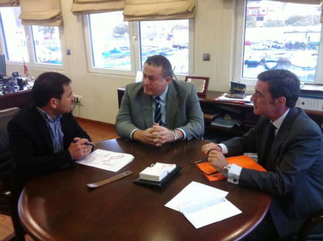 El consejero de Fomento se reúne el patrón mayor de la Cofradía de Pescadores de Cartagena