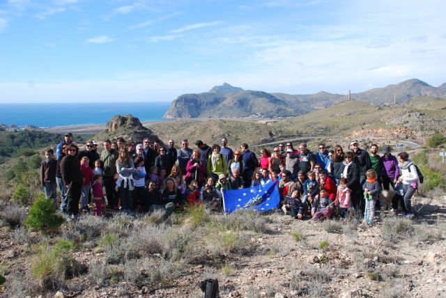 Recuperan los bosques de sabina mora en el antiguo trazado de una carretera del Parque Regional de Calblanque