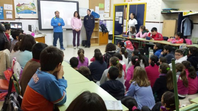 El atletismo entra en colegio San Fulgencio de Pozo Estrecho