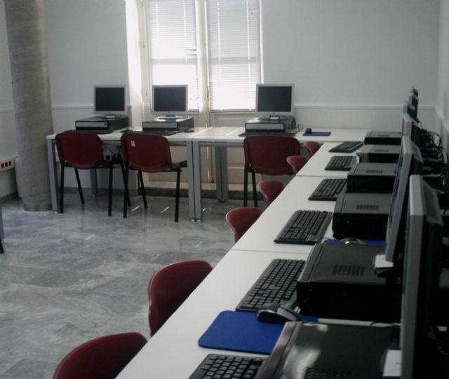 La ADLE mantiene abierto el Espacio Libre Informático ELIO