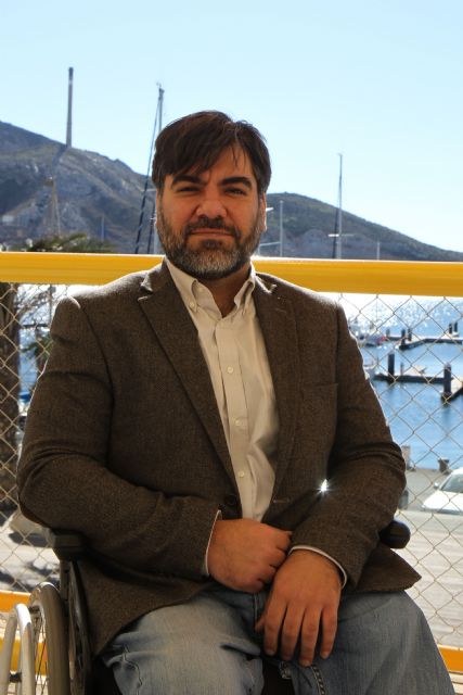 El candidato de UPyD a la alcaldía de Cartagena, Pedro Antonio García, habilita una línea WhatsApp