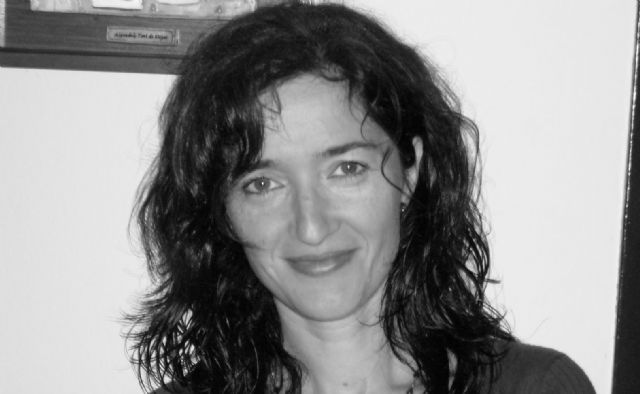 La autora Carmela Trujillo visita las Bibliotecas Municipales de Cartagena