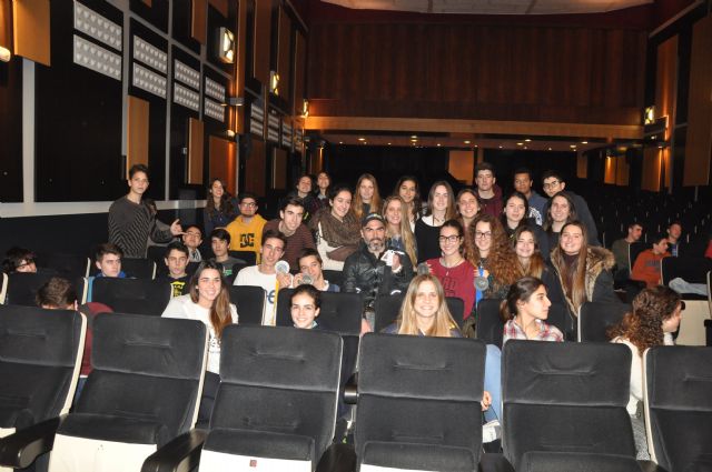 Lledó relata su experiencia de los 4Deserts en los Maristas