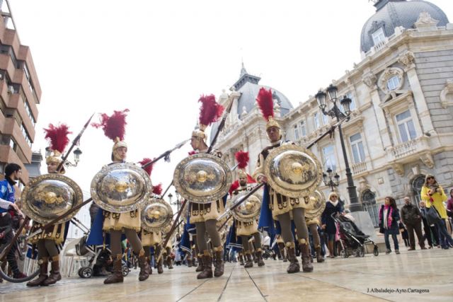 Los Soldados Romanos marrajos anunciaron la Semana Santa al son del Perico Pelao