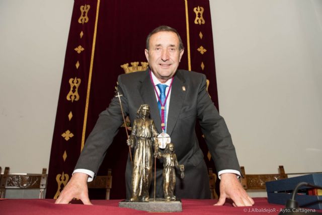 Ramón Ros Marín aún se emociona cuando recuerda su primera salida en el Ã'sculo