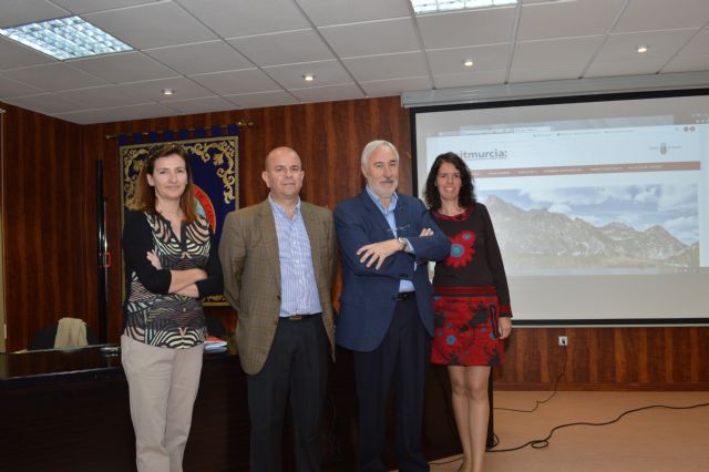 La Región adapta su geoportal para compartir información territorial con otros países y lo da a conocer a los alumnos de la UPCT