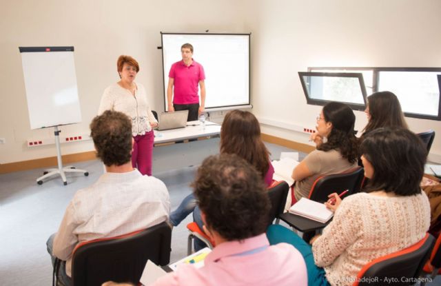 Cerca de una veintena de alumnos se prepara para ser Guía Oficial de Turismo