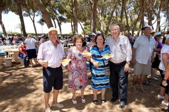 Los mayores celebraron su convivencia anual en Los Urrutias