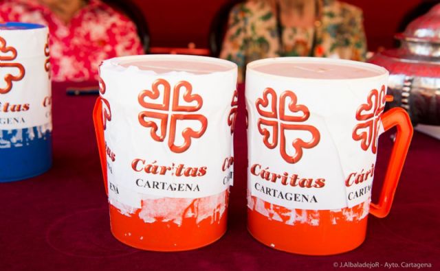 El Ayuntamiento recauda cerca de 800 euros en la Cuestación de Cáritas