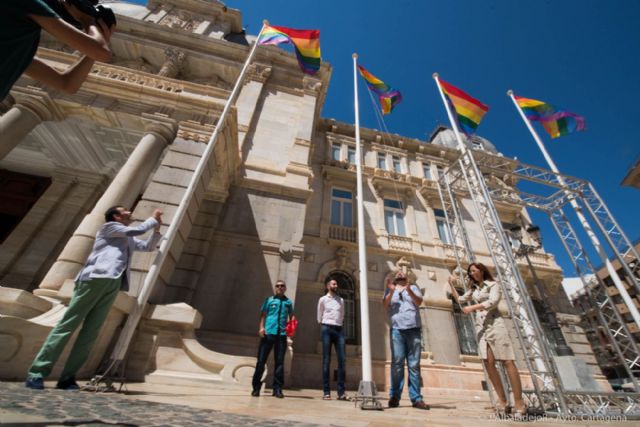 El Palacio Consistorial se une a la celebración de la diversidad