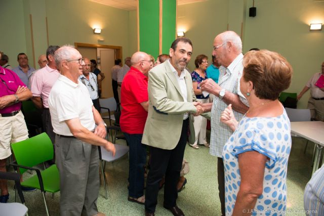 López y Castejón brindan su apoyo a los clubes de mayores