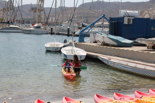 Cerca de 200 niños disfrutan de los Talleres del Mar
