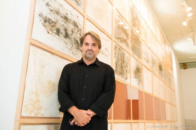 Acontecimientos como el terremoto de Chile en la exposición de Fernando Prats