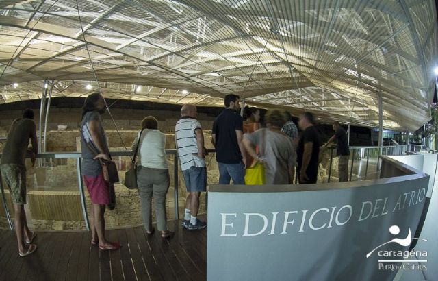 Continúan los paseos nocturnos en el Barco Turístico de Cartagena Puerto de Culturas