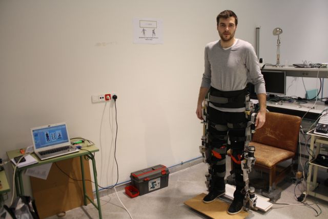 El exoesqueleto que desarrollan investigadores de la UPCT se probará este otoño en la Región de Murcia