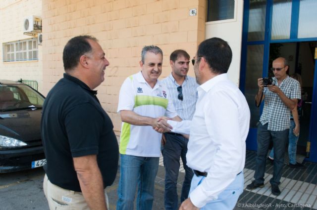 El alcalde y el concejal de Deportes se abonan al Cartagena Fútbol Sala