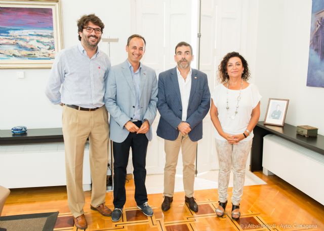 Ayuntamiento y Comunidad se coordinarán para aprovechar al máximo las posibilidades turísticas