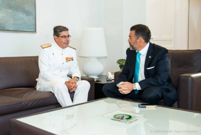 Relevo en la Fuerza de Acción Marítima