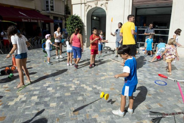 Miles de cartageneros participaron en el Día Europeo sin Coches
