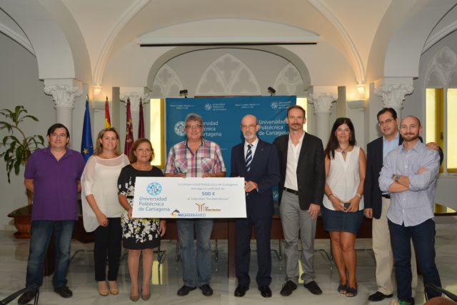 La UPCT entrega a La Huertecica su donativo solidario