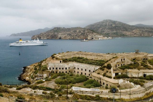 Cartagena buscará usos para sus antiguas instalaciones militares