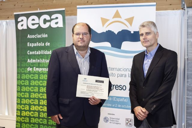 Premiados dos investigadores de la UPCT en un congreso nacional por un estudio sobre la Responsabilidad Social Corporativa en las Pymes murcianas