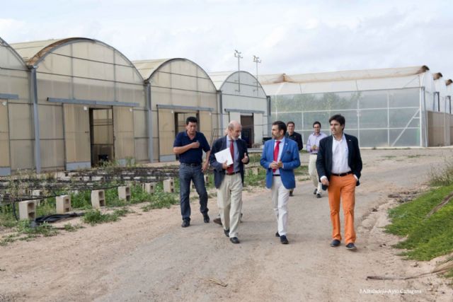 El alcalde visitó las instalaciones de la Universidad en la Finca Tomás Ferro