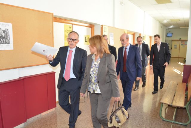 La consejera de Educación y Universidades apoya el Plan de Infraestructuras de la Politécnica