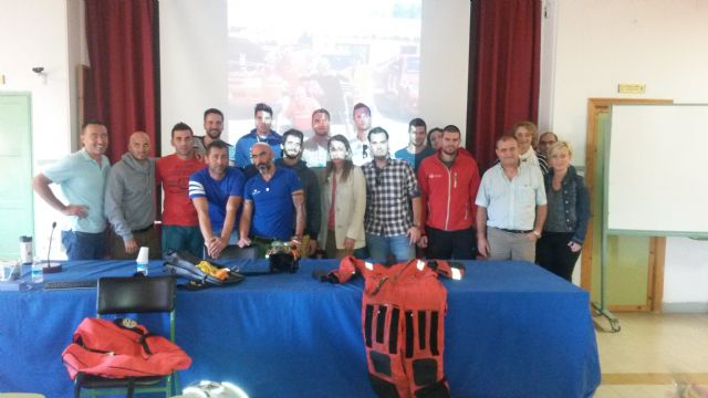 Andrés Lledó visita el IES Santa Lucía y CIFP Hespérides