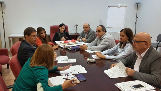 La Mesa de Contratación adjudica la limpieza y vigilancia de instalaciones deportivas