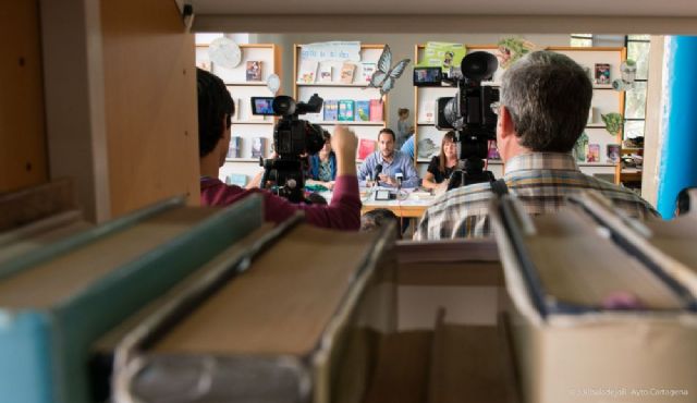 La biblioteca del Centro Cultural Ramón Alonso Luzzy no cerrará a mediodía
