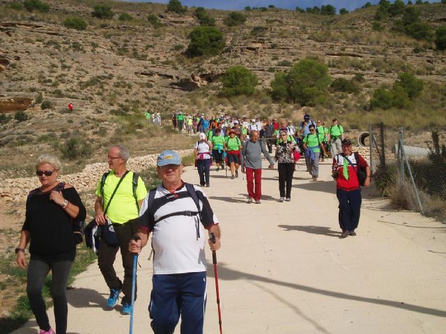 La sexta ruta del Programa de Senderismo llevó a los mayores a las aguas termales de Fortuna