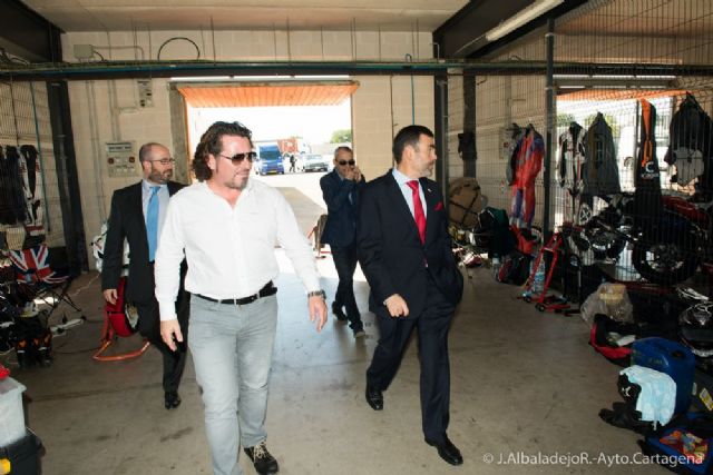 El alcalde visita el Circuito de Velocidad