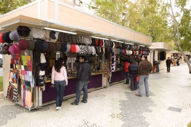 Plazo extraordinario para cubrir vacantes en el mercadillo navideño de la Alameda