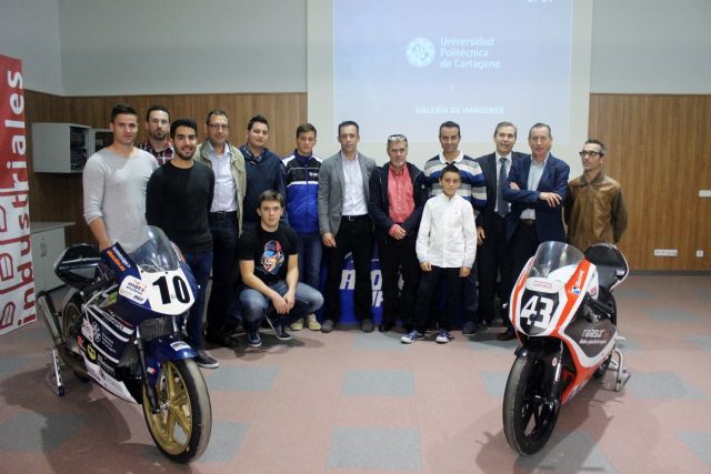La UPCT cede al equipo Leal Racing Club un prototipo de moto para competir en el campeonato de España de Velocidad
