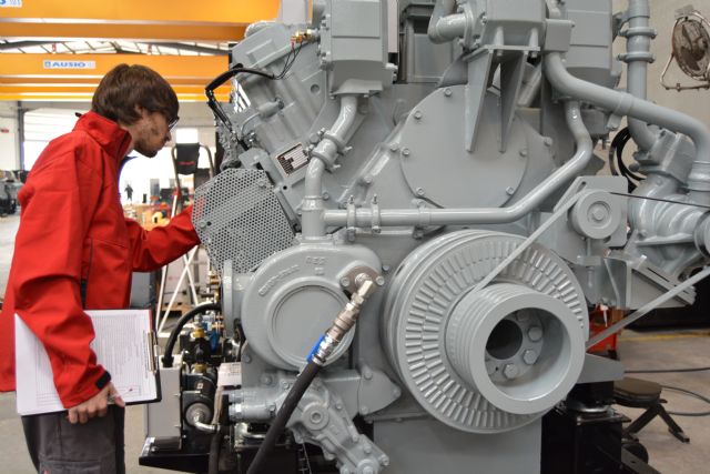 HIMOINSA formará y contratará a 20 estudiantes de Ingeniería Industrial de la UPCT durante los próximos 5 años